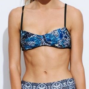 We Are Handsome Active Bralette in Medusa